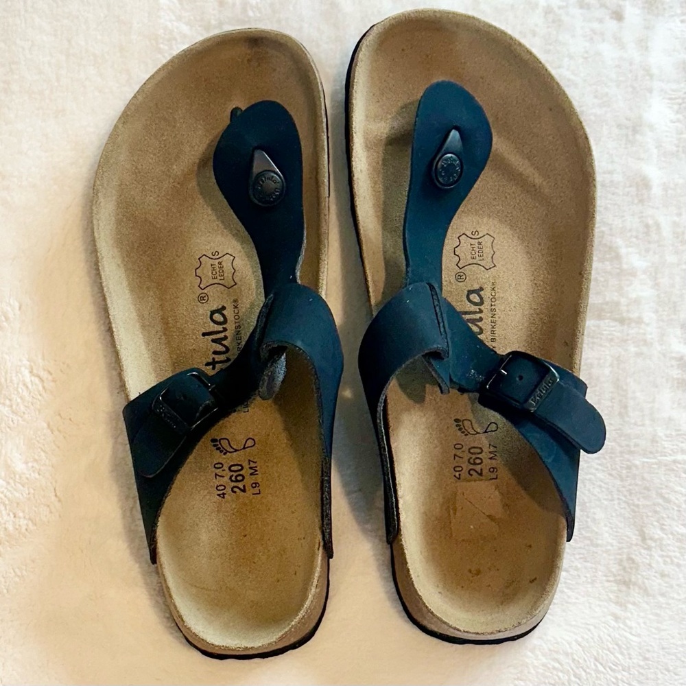 Betula by Birkenstock Stylish Black Thong Sandals - Size: 9 - Picture 3 of 6